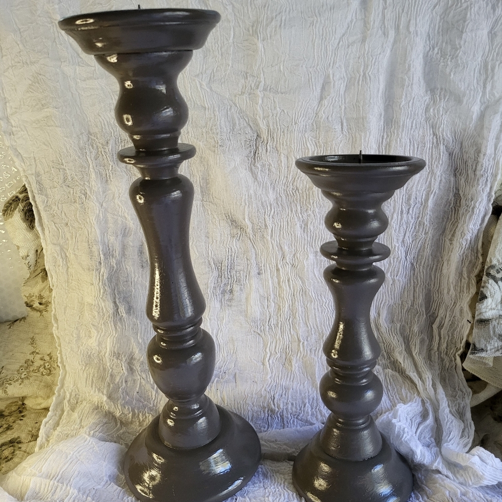 Candlestick pair